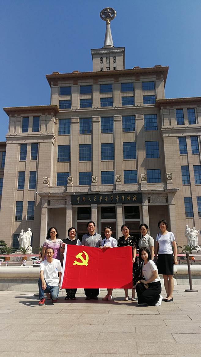 图片包含 户外, 建筑物, 天空, 地面
描述已自动生成