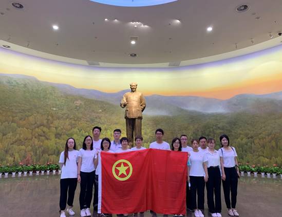 合影1.jpg