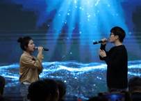 电视屏幕上的男人

AI 生成的内容可能不正确。